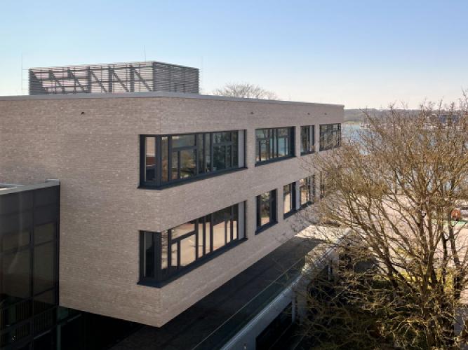 Übergabe 2. Bauabschnitt Küstengymansium Neustadt i. H.