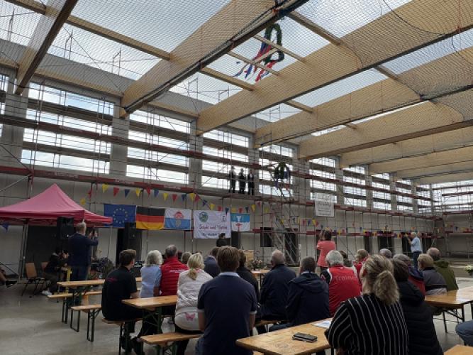 Richtfest neuen 2-Feld-Sporthalle in Schönberg